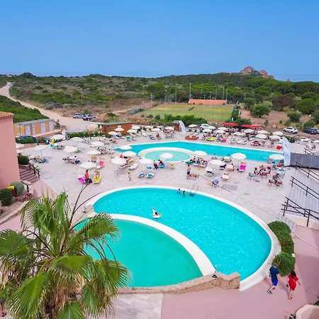 فندق Red Sun ايزولا روسا