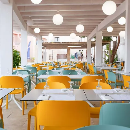 فندق Red Sun ايزولا روسا