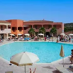 Red Sun Hotel